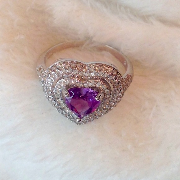 Huge Purple Amethyst, and White Sapphire,diamond ring - Picture 5 of 11